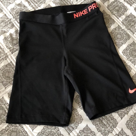Nike Pants - NIKE Women’s Bike Shorts